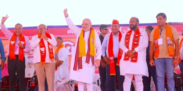 Amit Shah addressed election rallies in Porbandar, Bharuch and Panchmahal in Gujarat today.