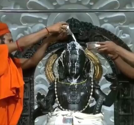 Ayodhya Worship performed at Shri Ram Janmabhoomi temple on the occasion of Ram Navami