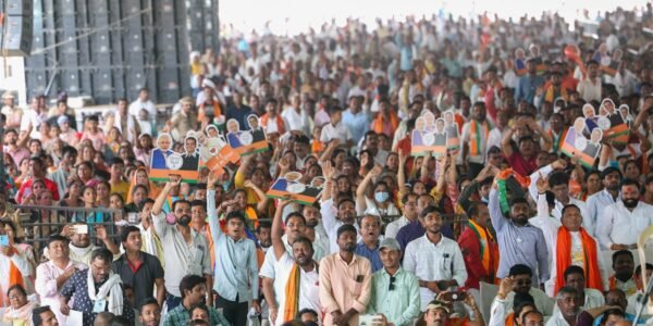Campaigning for the second phase of Lok Sabha elections intensifies, in the second phase, votes will be cast on 88 seats in 13 states on April 26.