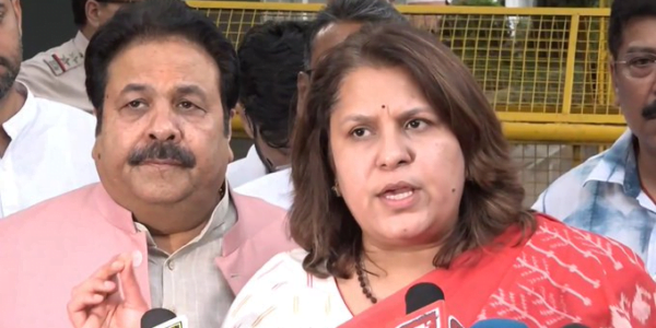 Congress met EC today regarding misrepresentation of its Lok Sabha manifesto by political parties.