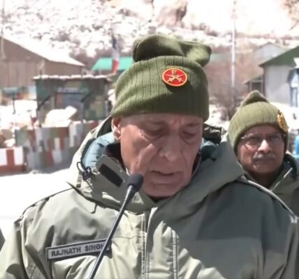 Defense Minister Rajnath Singh visits Siachen, reviews military preparedness