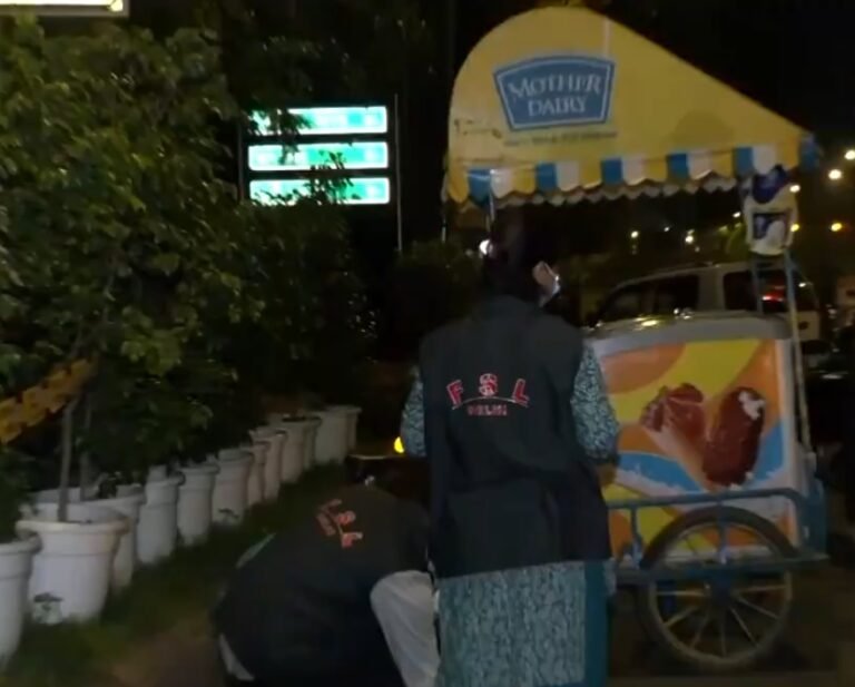 दिल्ली: इंडिया गेट के पास आइसक्रीम बेचने वाले व्यक्ति की चाकू घोंपकर हत्या
