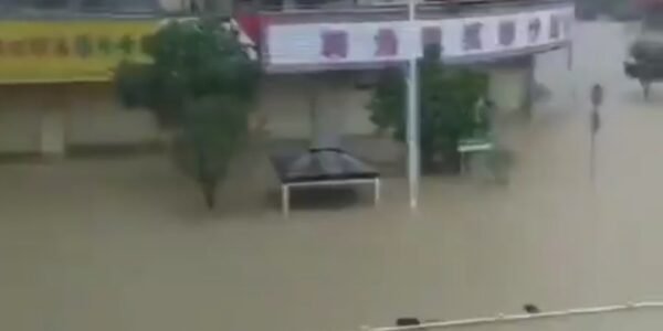 Five people died, many injured due to storm and flood in Guangzhou, China