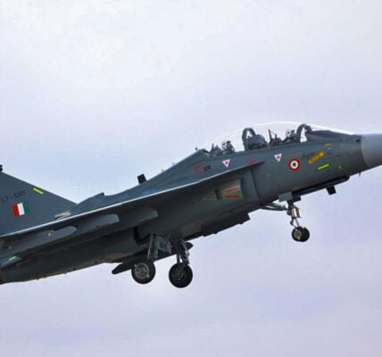 HAL, NAL sign technology transfer agreement for Tejas engine de door production