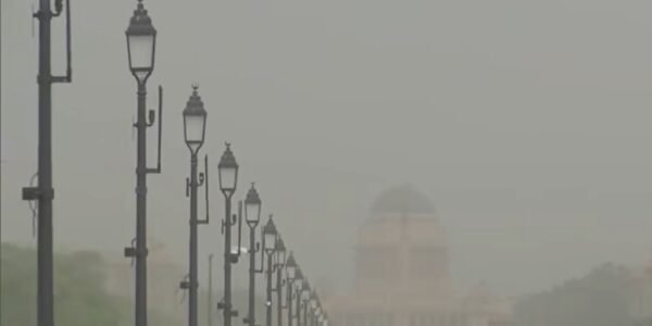 IMD predicts cloudy sky in Delhi and surrounding areas during next 24 hours