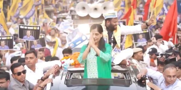 Regarding the Lok Sabha elections, Aam Aadmi Party today launched the 'Jail Ka Jawal Se Vote' campaign from East Delhi.