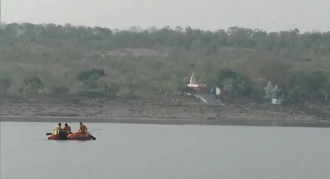 Seven people died in the sinking of a boat in Mahanadi, Odisha