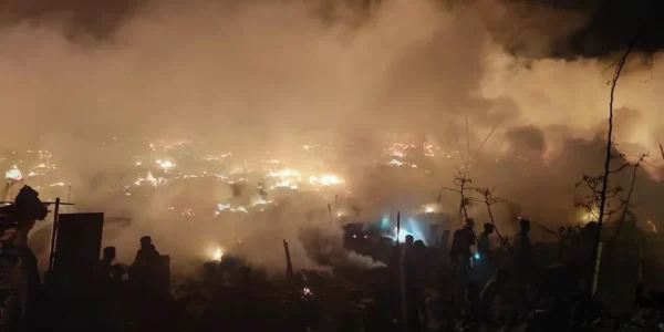 12 slums gutted in fire in south-east Delhi