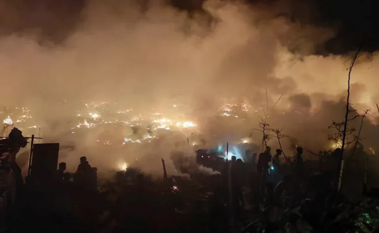 दक्षिण-पूर्वी दिल्ली में आग लगने से 12 झुग्गियां जलकर खाक