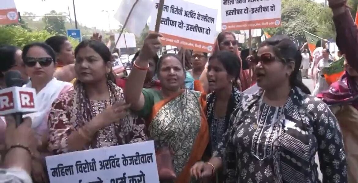 BJP protests near Delhi Chief Minister's residence against AAP Rajya Sabha MP Swati Maliwal's assault case