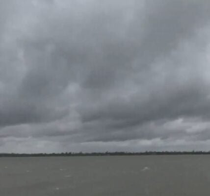 Change in weather seen due to impact of cyclone 'Remal' in West Bengal