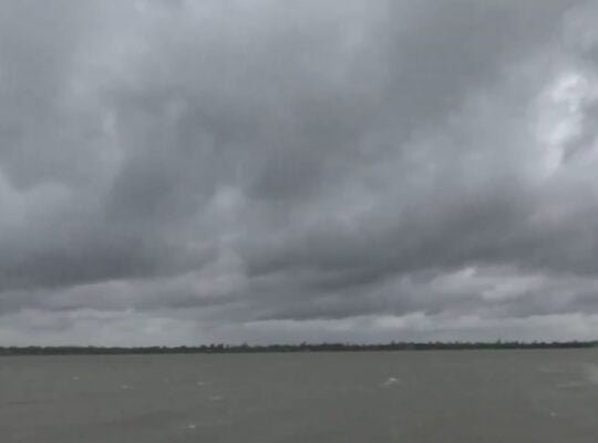 Change in weather seen due to impact of cyclone 'Remal' in West Bengal