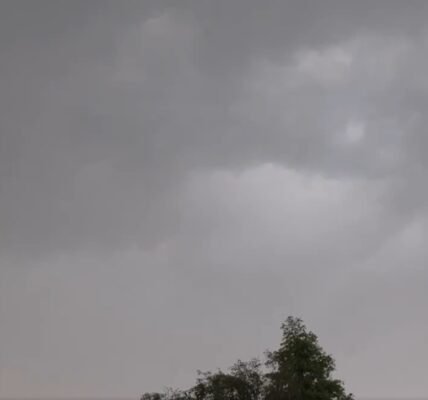 Clouds and light drizzle in many parts of the national capital brought relief to people from the heat