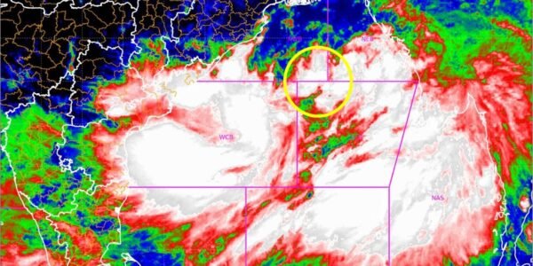 Cyclone Remal is likely to hit the coasts of Bangladesh and West Bengal by midnight tomorrow.