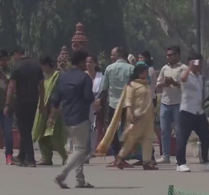 Daily life disrupted due to extreme heat in many parts of India