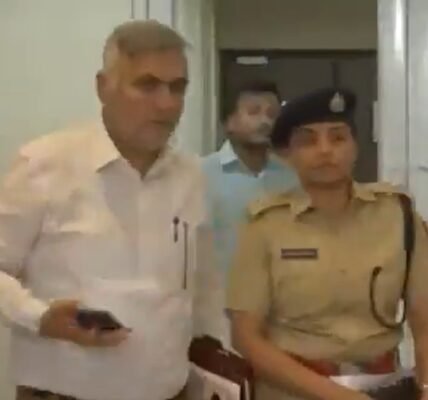 Delhi Police team returned from AAP MP Swati Maliwal's residence after four hours, complaint lodged with police