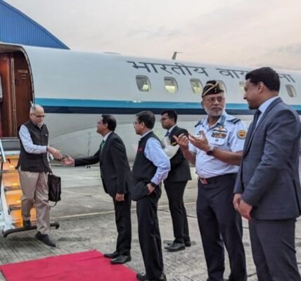 Foreign Secretary Vinay Mohan Kwatra reached Dhaka today on a two-day visit to Bangladesh.