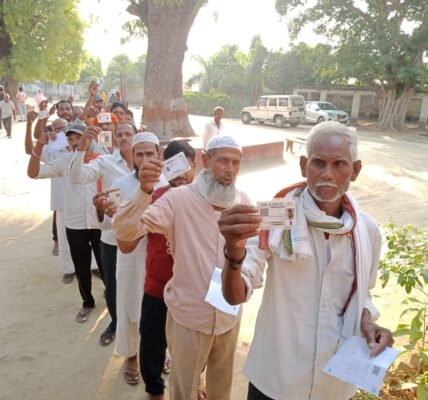 39.13% voting recorded till 1 pm in the sixth phase of Lok Sabha elections
