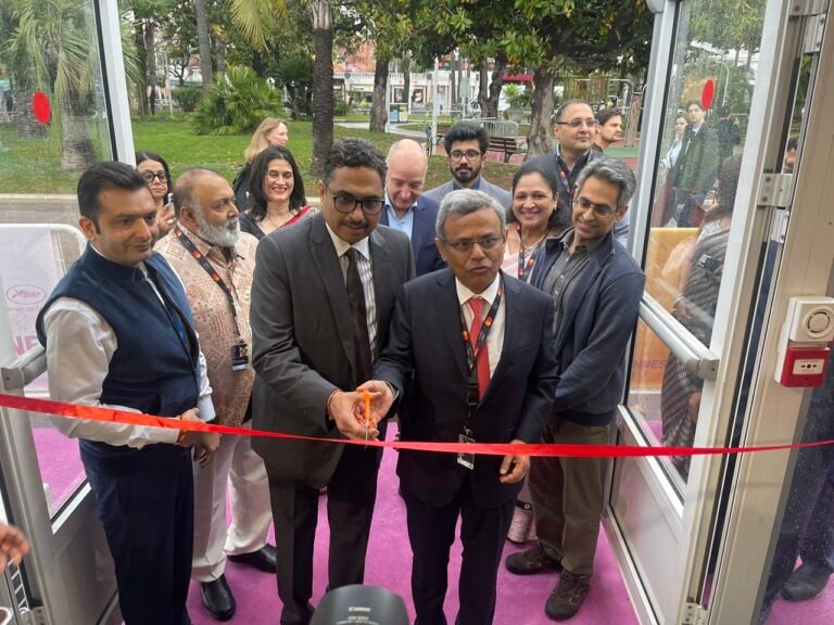 फ्रांस में कान फिल्‍म महोत्‍सव में भारत मंडपम का उद्घाटन