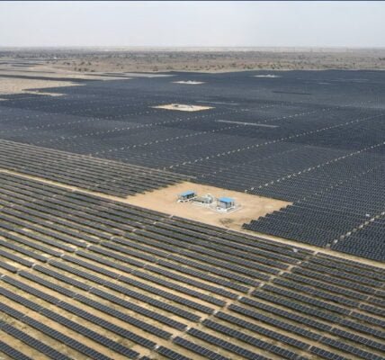 India overtakes Japan to third place in solar energy production