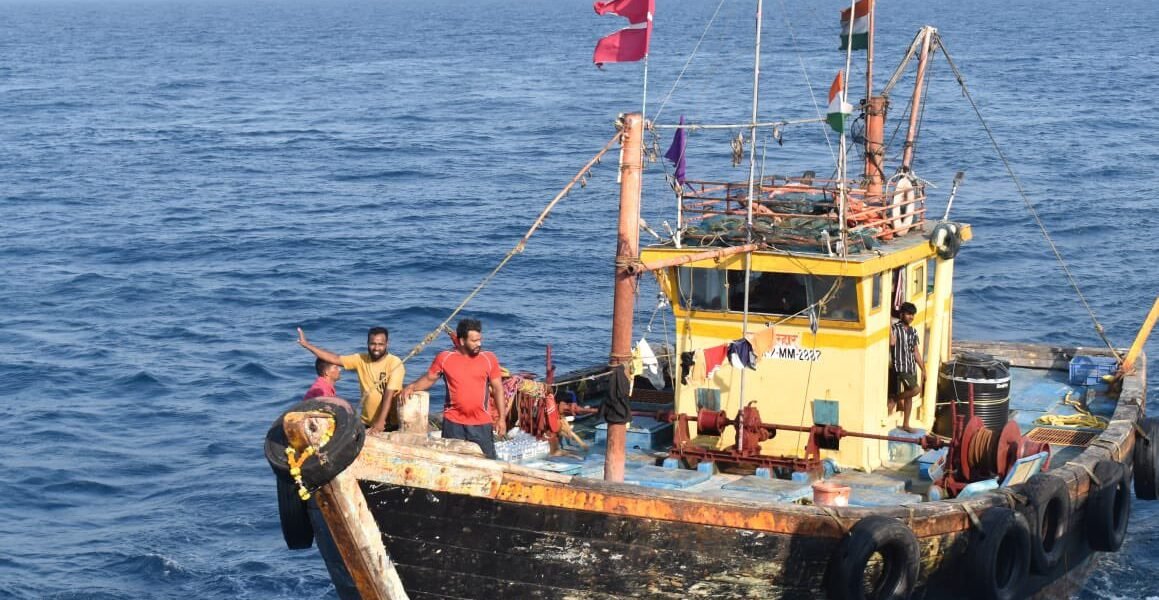 Indian Coast Guard intercepts fishing boat with five crew off Maharashtra coast; Diesel worth Rs 27 lakh was seized