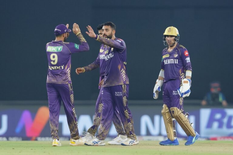 KKR ने आईपीएल के पहले क्वालीफायर मुकाबले में सनराइजर्स हैदराबाद को आठ विकेट से हराकर फाइनल में अपनी जगह पक्की की