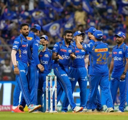 Mumbai Indians beat Sunrisers Hyderabad by seven wickets