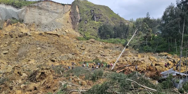 Nearly 670 people died in a devastating landslide in Papua New Guinea