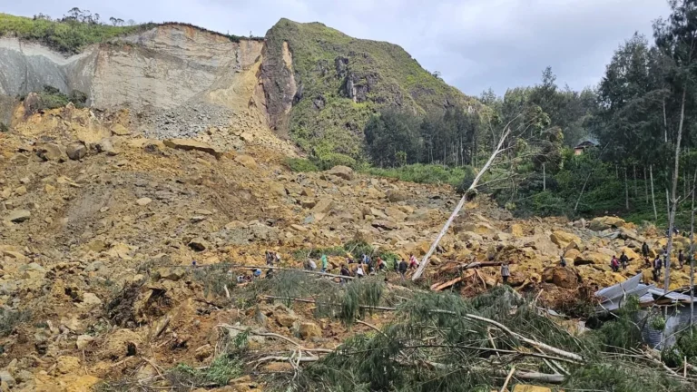 Nearly 670 people died in a devastating landslide in Papua New Guinea