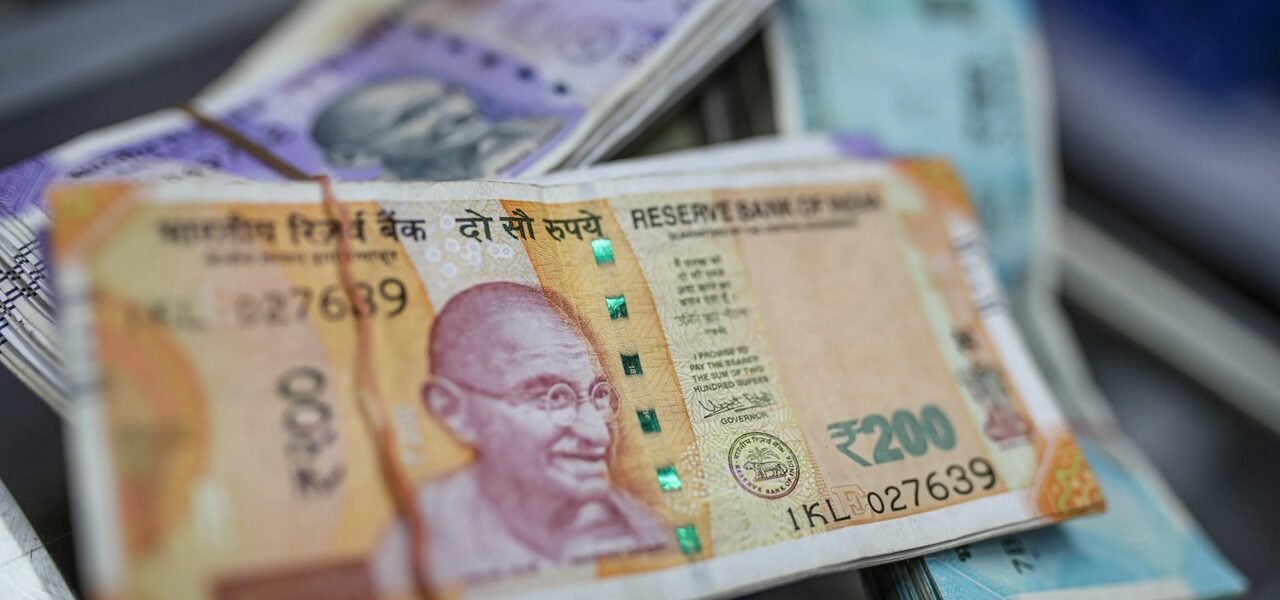 Net savings of households declined by Rs 9 lakh crore in three years- Report