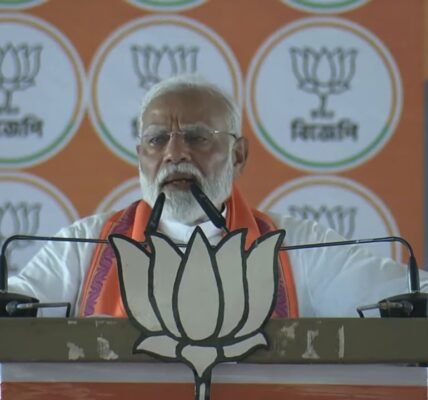 PM Narendra Modi accused Congress of doing vote bank politics in the name of reservation.