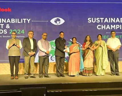 REC Ltd wins the 'Sustainability Champion - Editors' Choice Award' at the Outlook Planet Sustainability Summit & Awards 2024