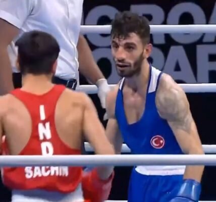 Sachin Siwach in quarter finals of World Qualification Boxing in Bangkok
