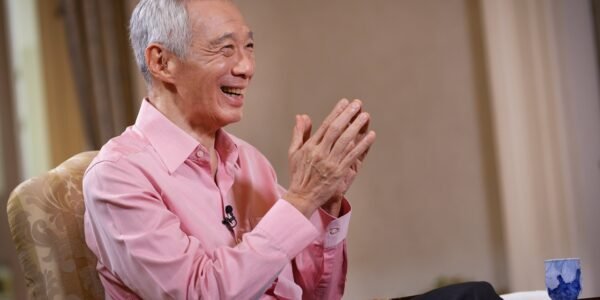 Singapore PM Lee Hsien Loong praised the contribution of foreign talents to the country's progress.