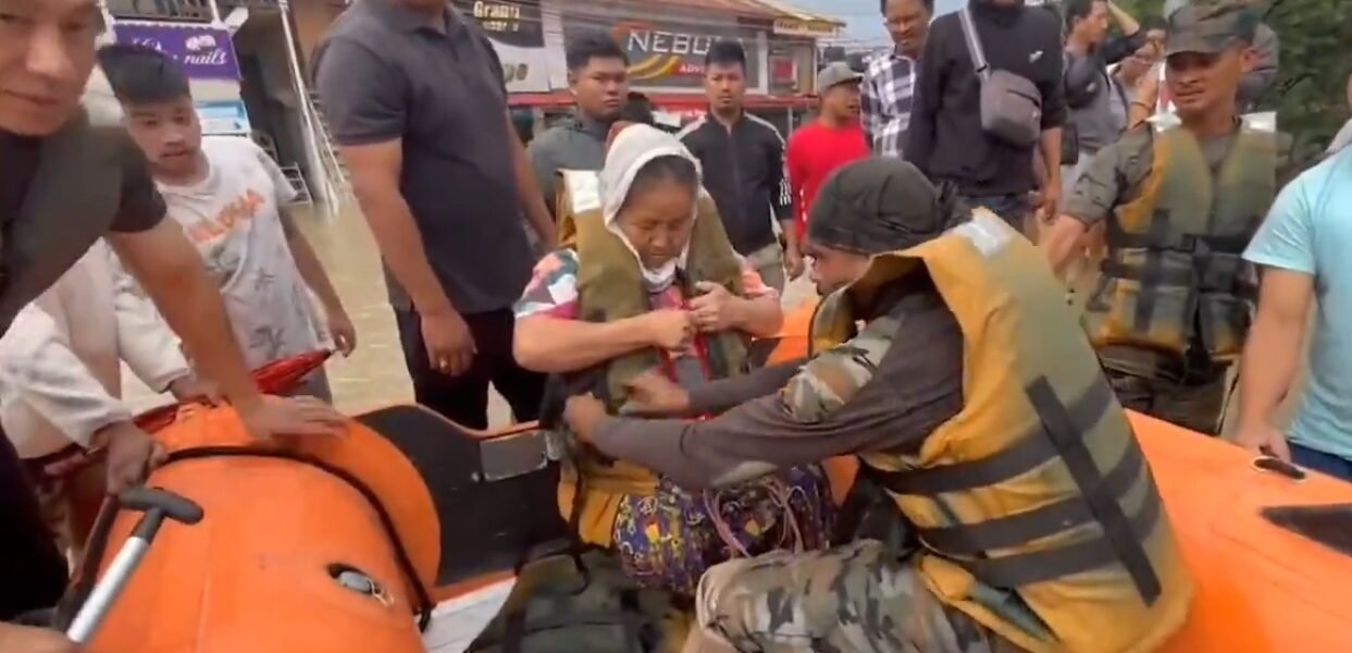 So far three people have died and one person is missing due to floods in Manipur, more than one lakh 88 thousand people have been affected