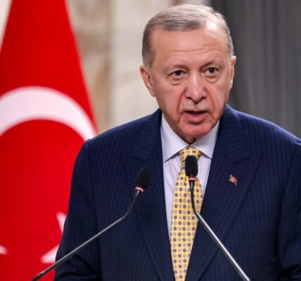 TURKEY SUSPENDS ALL TRADE WITH ISRAEL