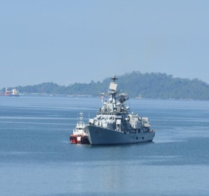 Two ships of Indian Navy Delhi and Shakti reached Kota Kinabalu of Malaysia