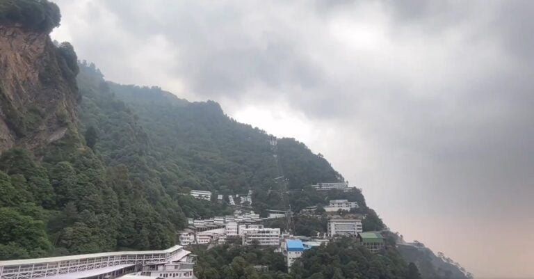 वैष्‍णो देवी श्राइन बोर्ड अगले महीने से जम्‍मू से सांझीछत तक हेलिकॉप्‍टर सेवा की शुरुआत करेगा