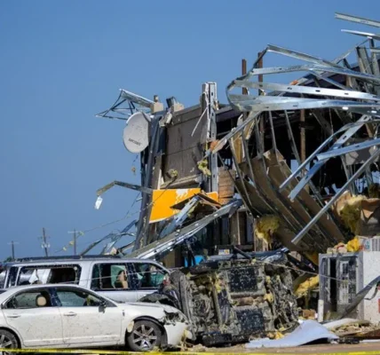 At least 15 people died due to storm in America's Texas, Oklahoma and Arkansas.