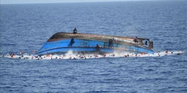 49 migrants killed and 140 missing after a boat capsized off Yemen's coast