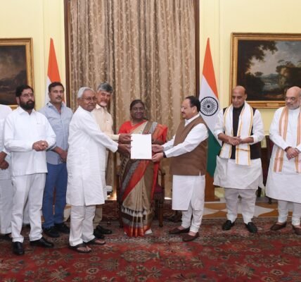 An NDA delegation led by BJP President J.P. Nadda met the President at Rashtrapati Bhavan and handed over a letter to him