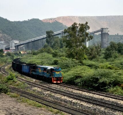 Despite extremely high demand for electricity, power plants have adequate coal stocks Coal Ministry