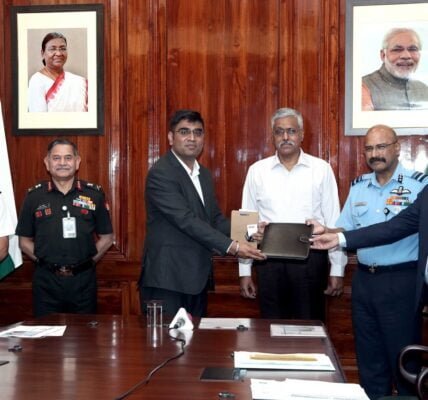 Landmark 350th iDEX contract inked; MoD to collaborate with SpacePixxel Technologies Pvt Ltd for design & development of miniaturised satellite capable of carrying multiple payloads up to 150 kgs