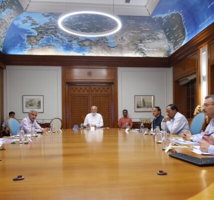 PM Modi held a review meeting after the fire incident in Kuwait