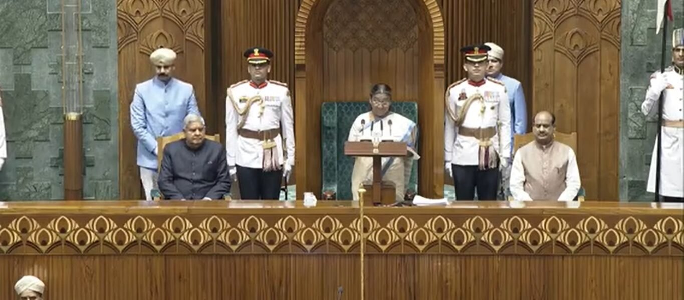 President Draupadi Murmu addressed the joint sitting of Lok Sabha and Rajya Sabha in Parliament