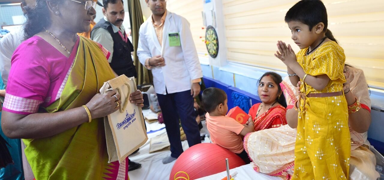 President Draupadi Murmu visits Pandit Deendayal Upadhyaya National Institute for the Physically Handicapped
