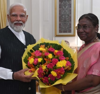 President invites newly elected PM Narendra Modi to form new government at the Centre, swearing-in ceremony tomorrow