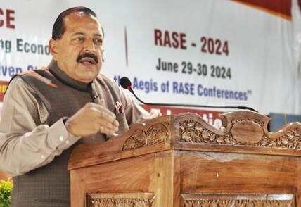Union Minister Dr. Jitendra Singh addresses the valedictory function of two-day National Startup Summit NIT 2024 at National Institute of Technology (NIT)