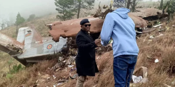 Vice President Saulos Chilima and 9 others died in a plane crash in the African country of Malawi
