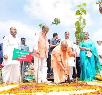 CM Yogi planted a sapling in Akbarnagar, Lucknow and launched the Plant Trees-Save Trees campaign